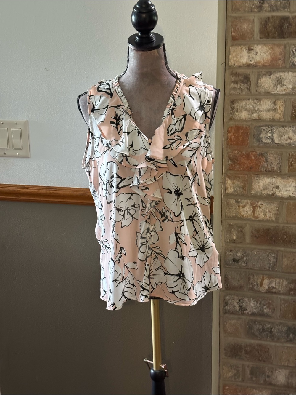 Karl Lagerfeld Pale Pink Floral Ruffle V-Neck Camisole